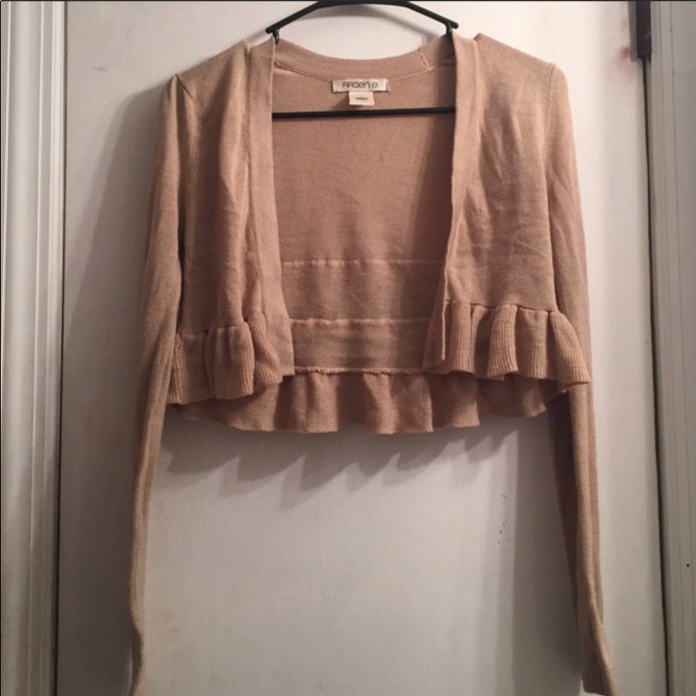 🎉 IDENTIFIED 🎉 Caroline Forbes Ruffled Cardigan - Picture 6 of 6
